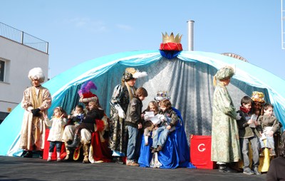 Els Reis Mags d'Orient recullen les cartes dels nens de Ripollet.
