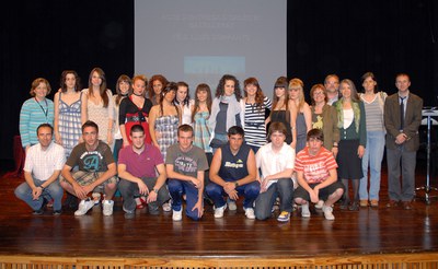 Els instituts de Ripollet celebren les seves festes de graduació.