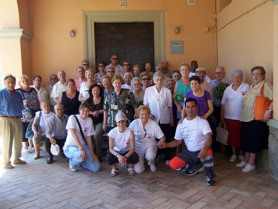 Creu Roja organitza una visita a la Masia de Can Coll per a gent gran.