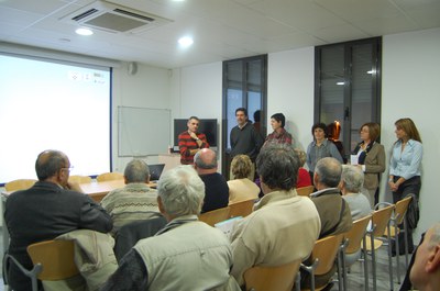 L'equip del doctor Rafael Abós presenta les darreres novetats en relació a l'amiant.