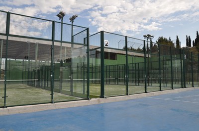 S'obren les noves pistes de pàdel del Poliesportiu Municipal.