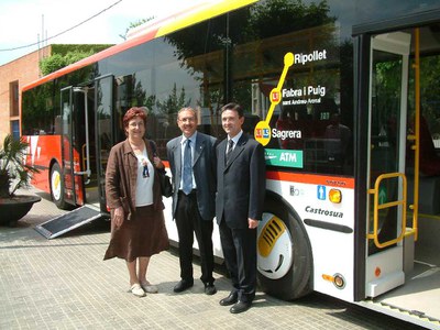 La línia Bus Exprés completa la renovació de la seva flota.