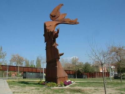 Inauguració de l'escultura 'Llevantada', en record a les riuades de 1962.