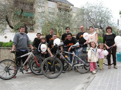 MUNICIPALS 2007: Ciutadans realitza una bicicletada per Ripollet.