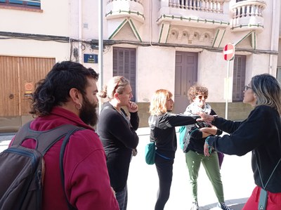 Membres de Decidim al carrer del Calvari (foto Decidim)..