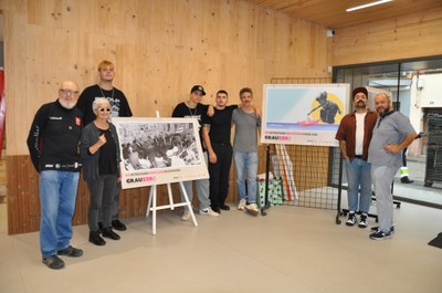 El grup d'artistes que participen a les jornades del projecte "Grau 0" s'han trobat aquest dilluns, 16 d'octubre, per tancar els detalls dels diversos actes..